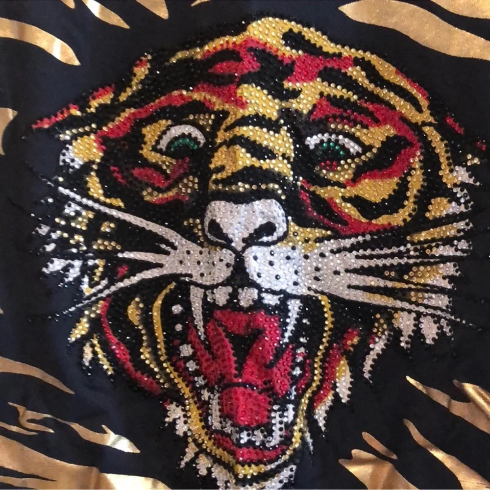 Ed Hardy women’s black and gold tiger shirt - Picture 2 of 3